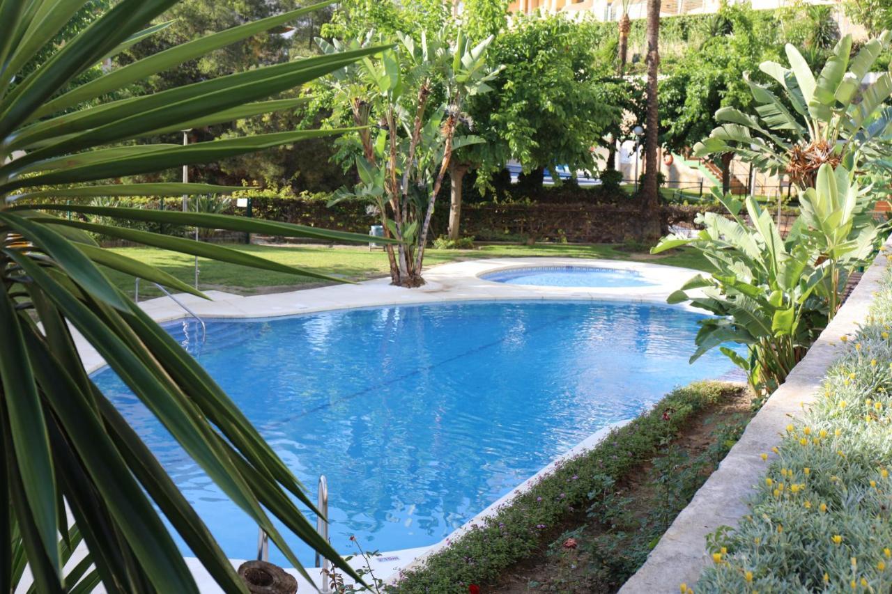High-end 2 Bedroom Sea View In Puerto Banus Leilighet